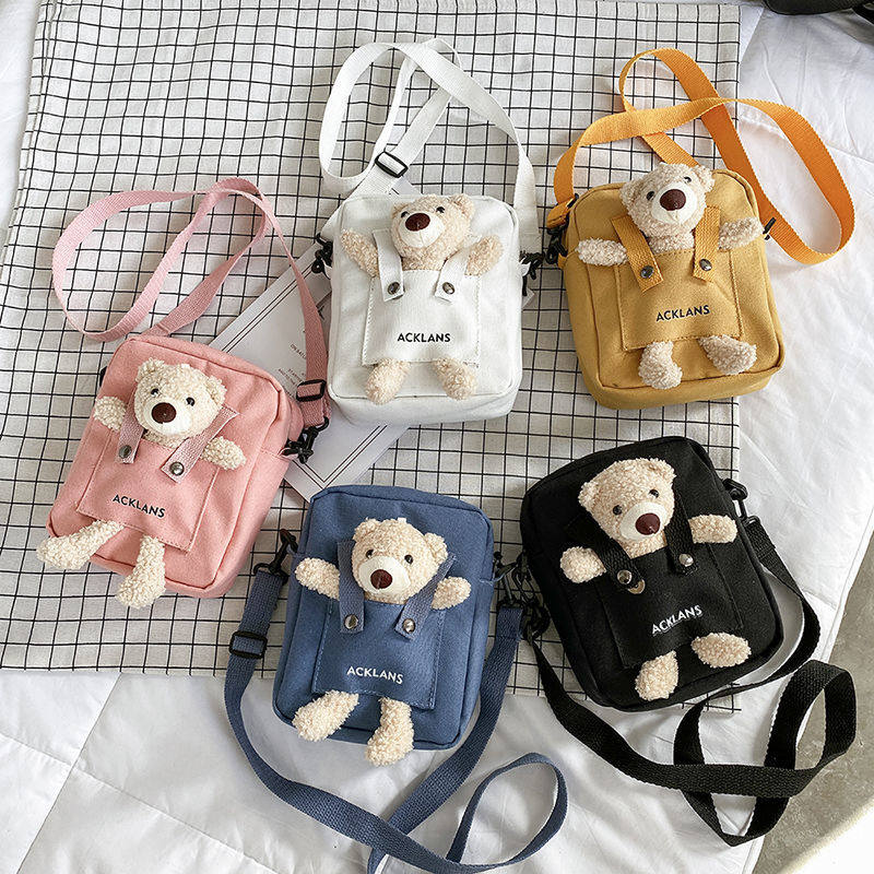 小熊小羊帆布包斜挎女日系韩国文艺少女生可爱卡通休闲小清新胸包