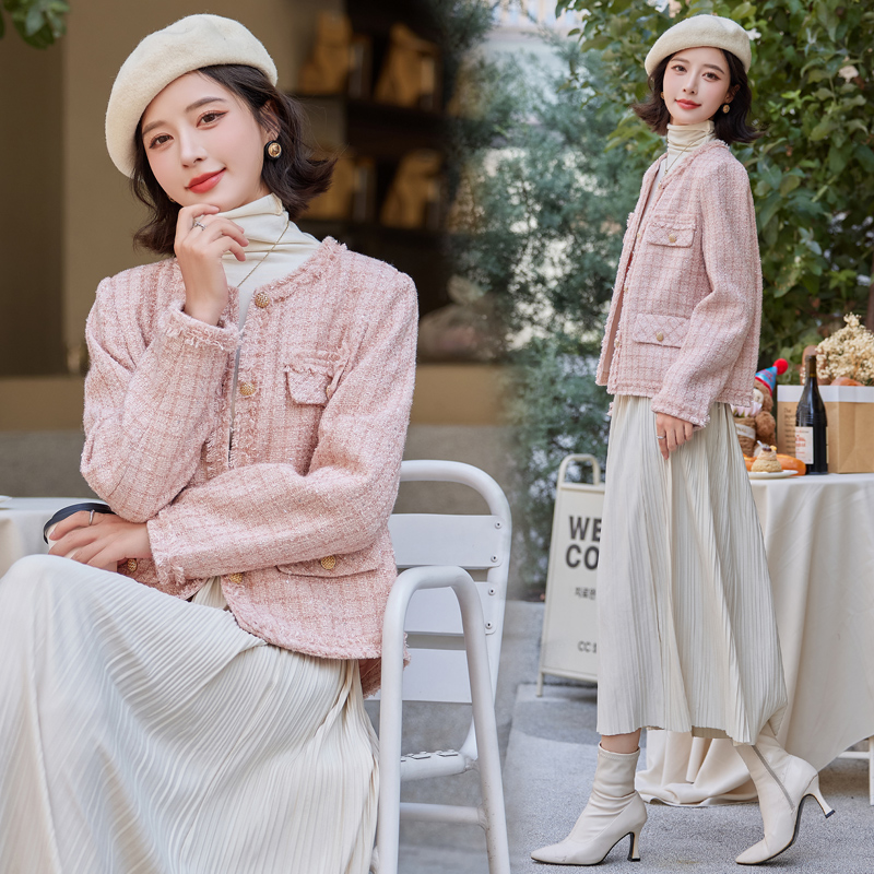 财阀千金系列2025新款经典气质法式小香粉色亮片流苏外套