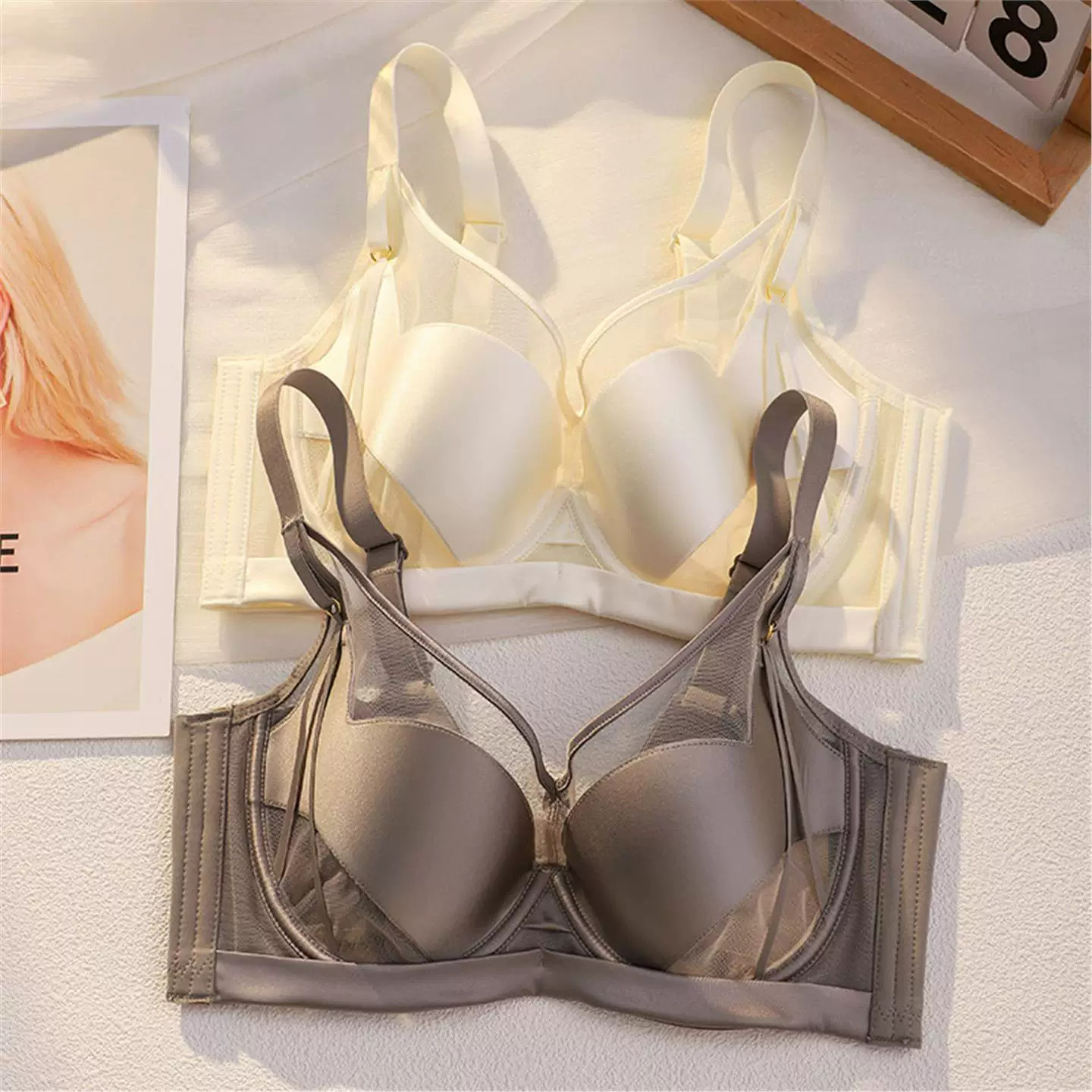 专柜内衣女士大胸显小调整聚拢薄款软钢圈收副乳防下垂文胸罩