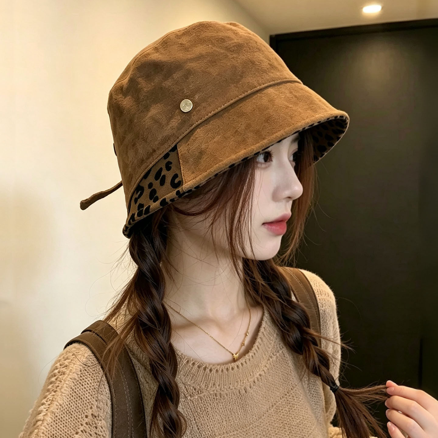 日系复古豹纹麂皮绒拼接渔夫帽女秋季百搭显脸小帽子时尚休闲盆帽
