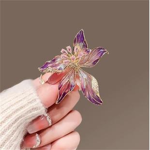 优雅鸢尾花胸针精致高档水钻西装 法式 毛衣女士秋冬防走光百搭配饰