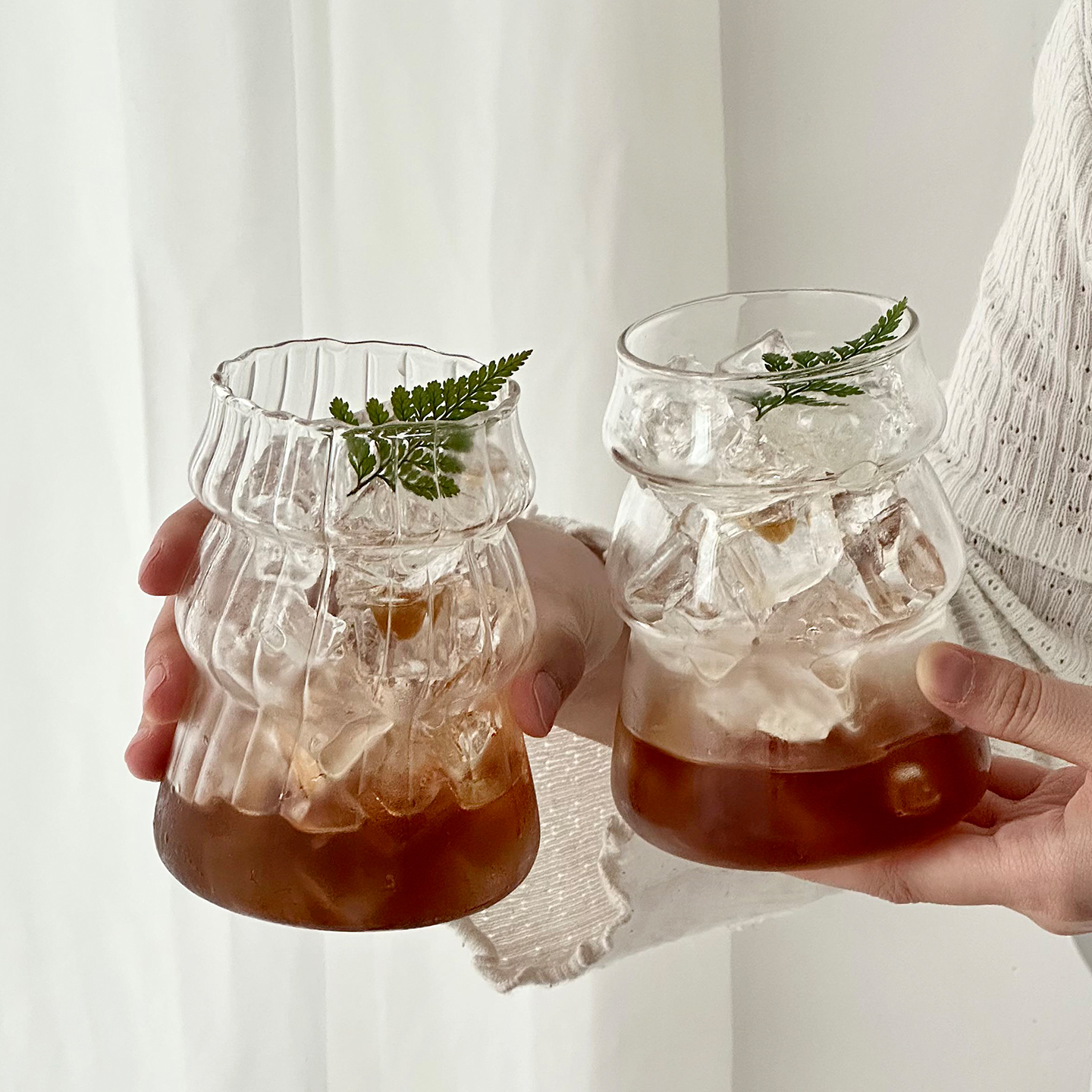 小众复古竖纹圣诞树玻璃杯耐高温拿铁杯咖啡杯果汁杯冷饮杯带吸管