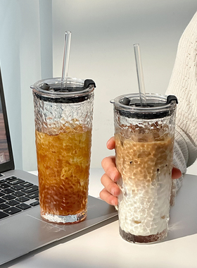 大容量带盖吸管杯办公室女水杯高颜值透明咖啡冰美式拿铁玻璃杯子