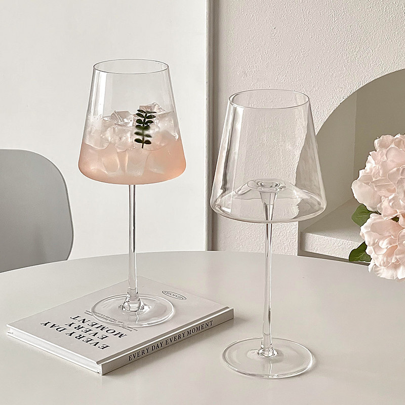 法式高脚红酒杯创意家用轻奢高级感女士高颜值香槟勃艮第葡萄酒杯,餐饮具,葡萄酒/红酒杯,淘宝优惠券,粉丝福利购,淘宝优惠卷