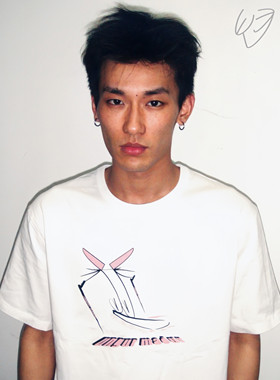 UngurMaour  -功夫不在书面上- 墨镜猫童真冒险衣术T恤RegularfiT