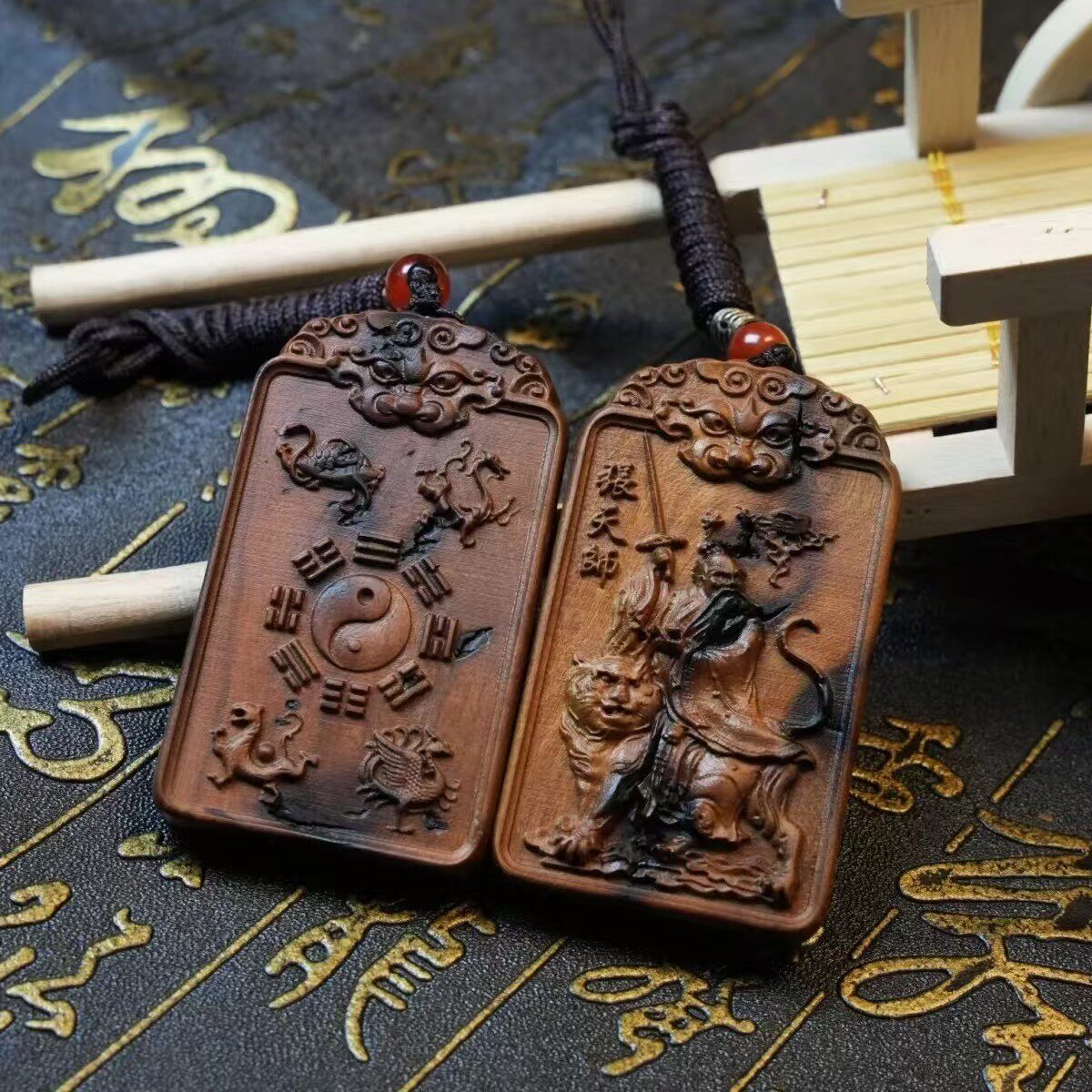雷击枣木吊坠张天师令牌虎头挂件张道陵随身木牌手工雕刻手把件