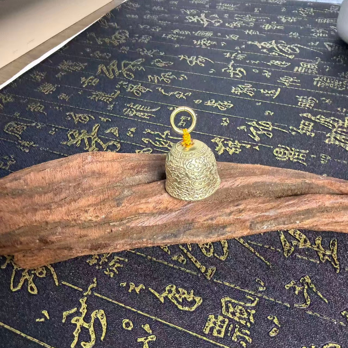 饕餮纹铜铃铛纯紫铜复古户外登山背包挂饰响声大小号国潮车钥匙扣