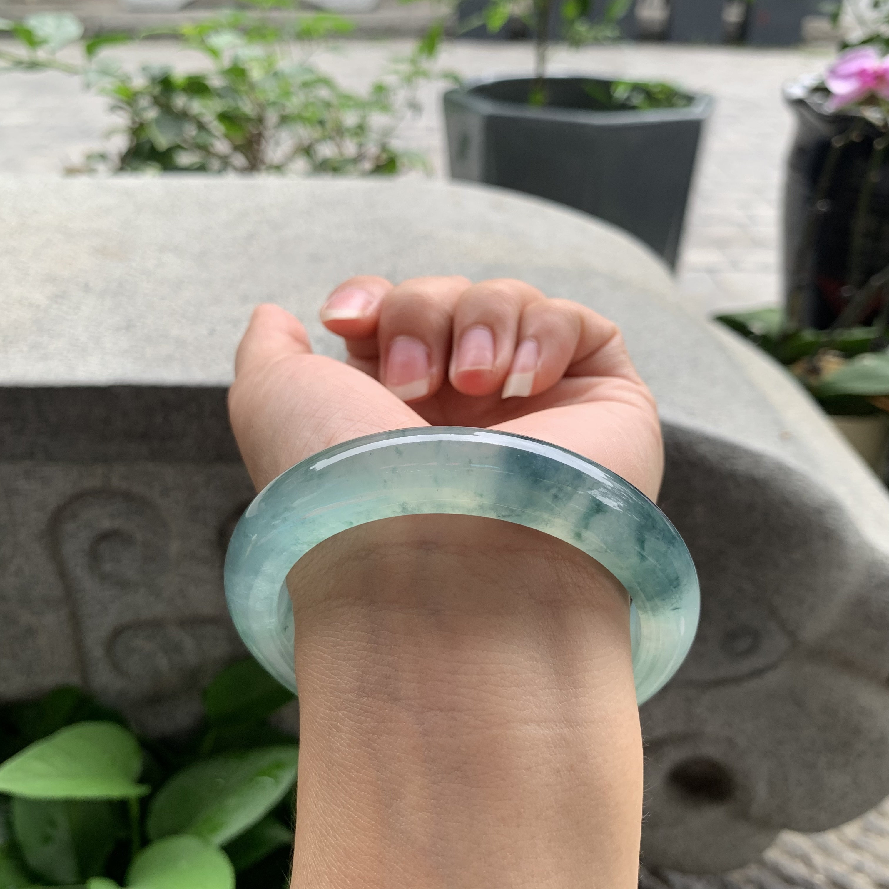 圈口58.9天然A货缅甸冰蓝飘花正圈翡翠手镯保真高端精品可复检