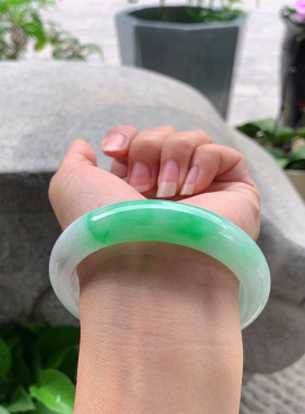 圈口 58.9缅甸天然A货阳绿正圈翡翠手镯玉镯女款热销高品质简约