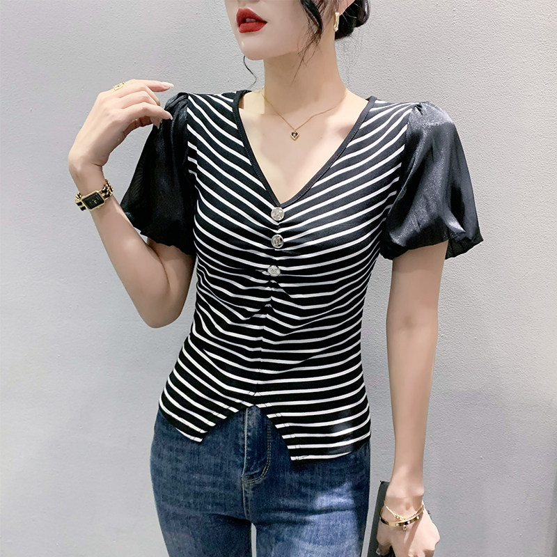 时尚条纹V领T恤女短袖夏装欧货设计感泡泡袖上衣修身百搭半袖体恤