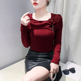 女秋冬 欧货设计感独特别致花朵上衣洋气打底衫 时尚 方领T恤女长袖