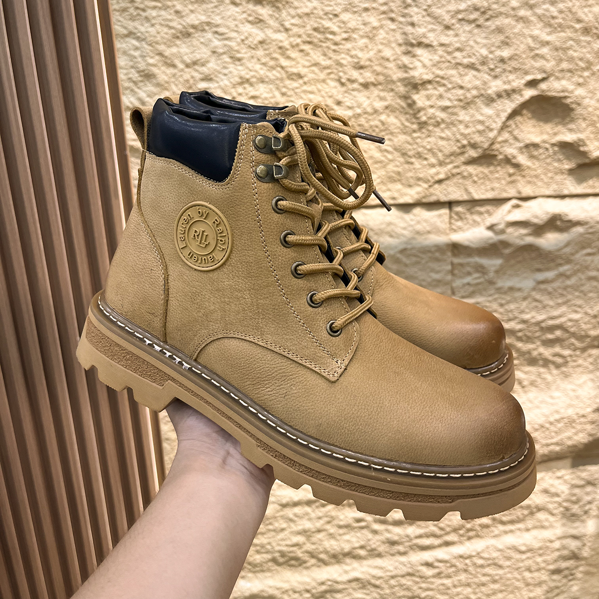 出口俄罗斯单~男女同款防滑耐磨大底复古休闲工装靴马丁靴高帮靴