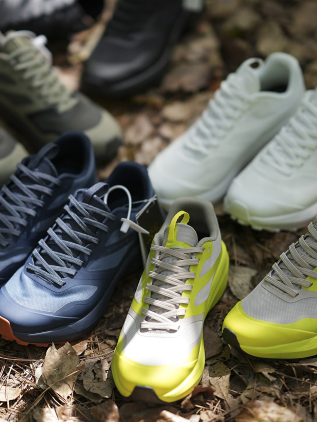 户外茑款!透气网面+缓震大底~夏季男女情侣款跑步运动鞋休闲鞋