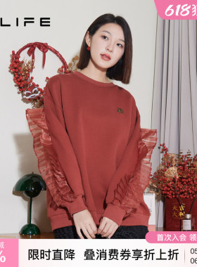 伊纳芙红色拼接蕾丝边长袖卫衣女2026春季新款时尚慵懒宽松上衣