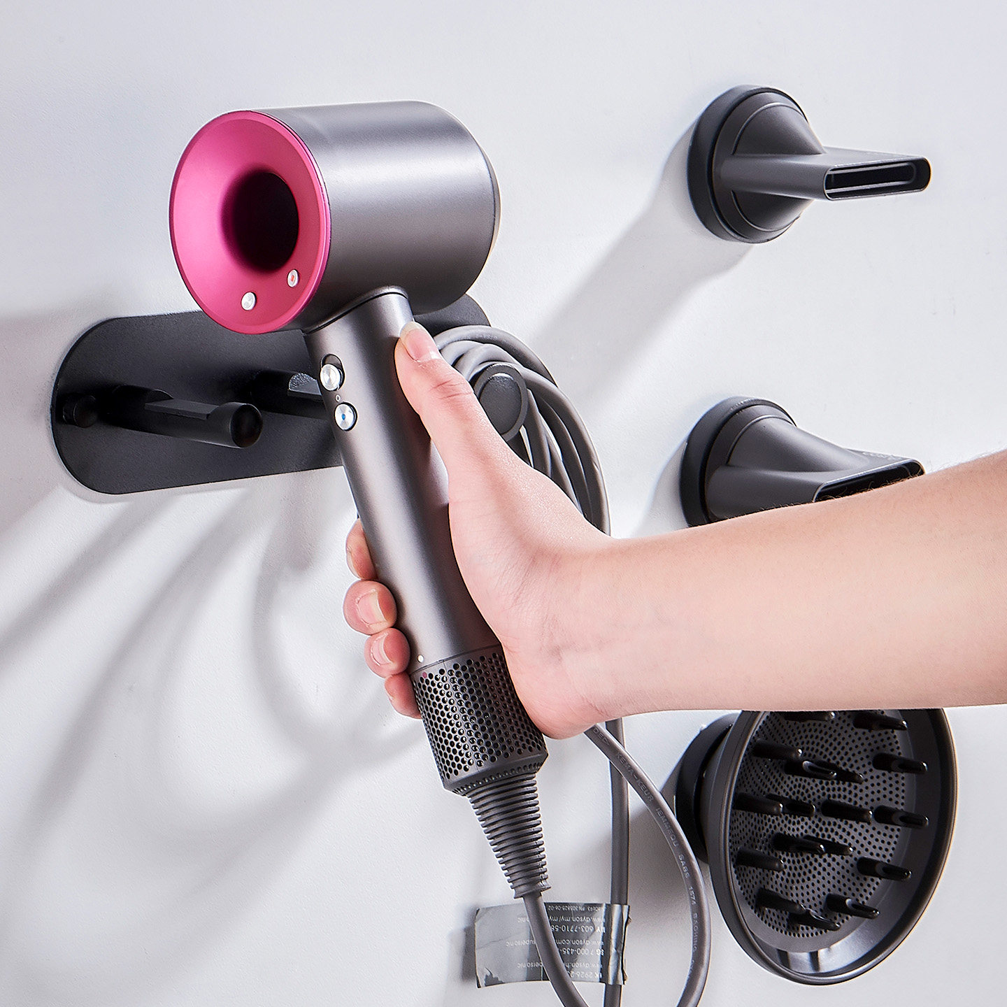 适用戴森吹风机置物架卫生间免打孔风筒支架壁挂式收纳电吹风挂架,家庭/个人清洁工具,吹风机置物架,淘宝优惠券,粉丝福利购,淘宝优惠卷