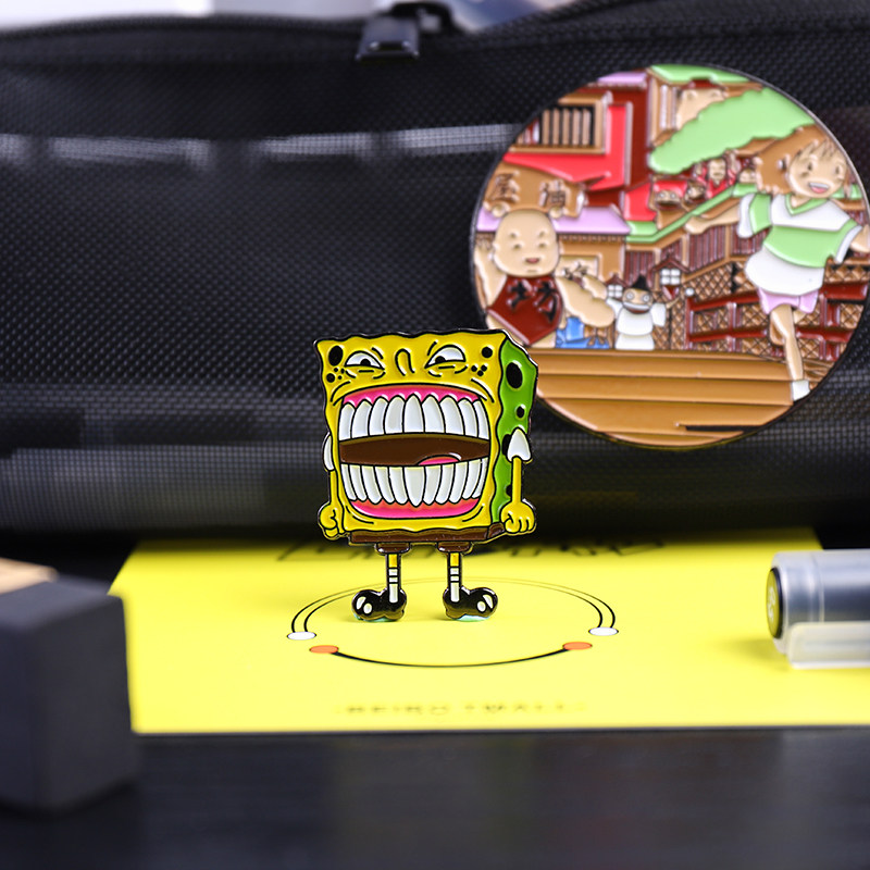 龅牙宝宝胸针新款潮 个性可爱日系卡通别动漫人物针男女情侣徽章