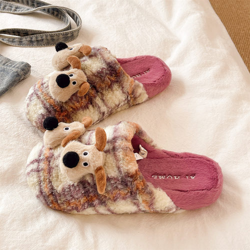 可爱小狗格子软底保暖棉拖鞋