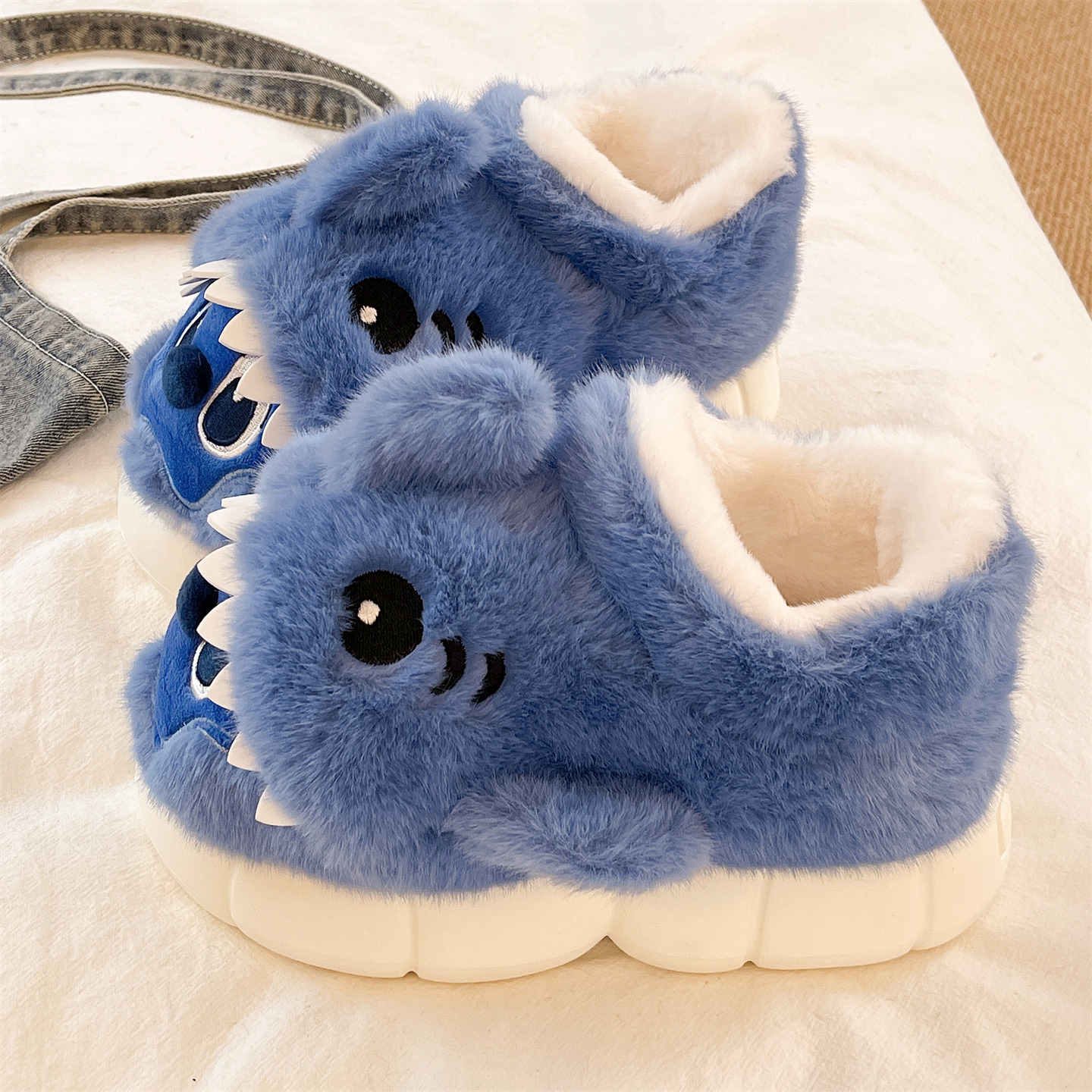 包跟棉鞋女冬季可爱鲨鱼室内家居加绒保暖厚底防滑毛毛高帮棉拖鞋