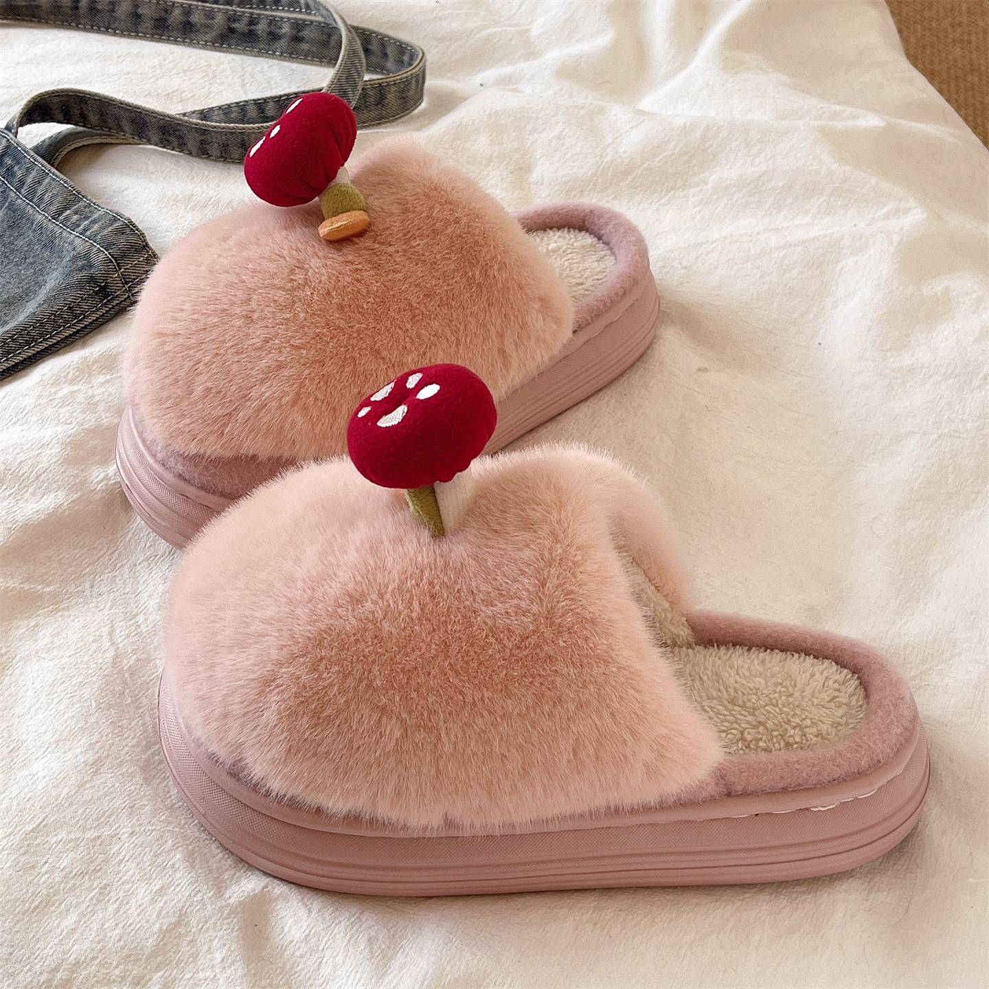 可爱蘑菇厚底保暖棉拖鞋
