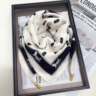 磁吸护颈小围巾2025新款秋冬方巾女款三角丝巾披肩高级感防风围脖