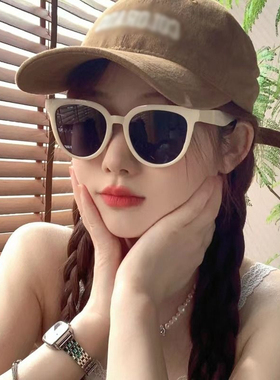 白框墨镜欧美时尚防紫外线