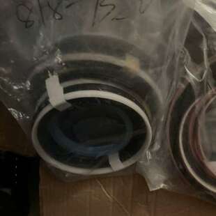 议价维修全新TTS 舱盖液压缸密封修理包 库存全新现货 图号818-