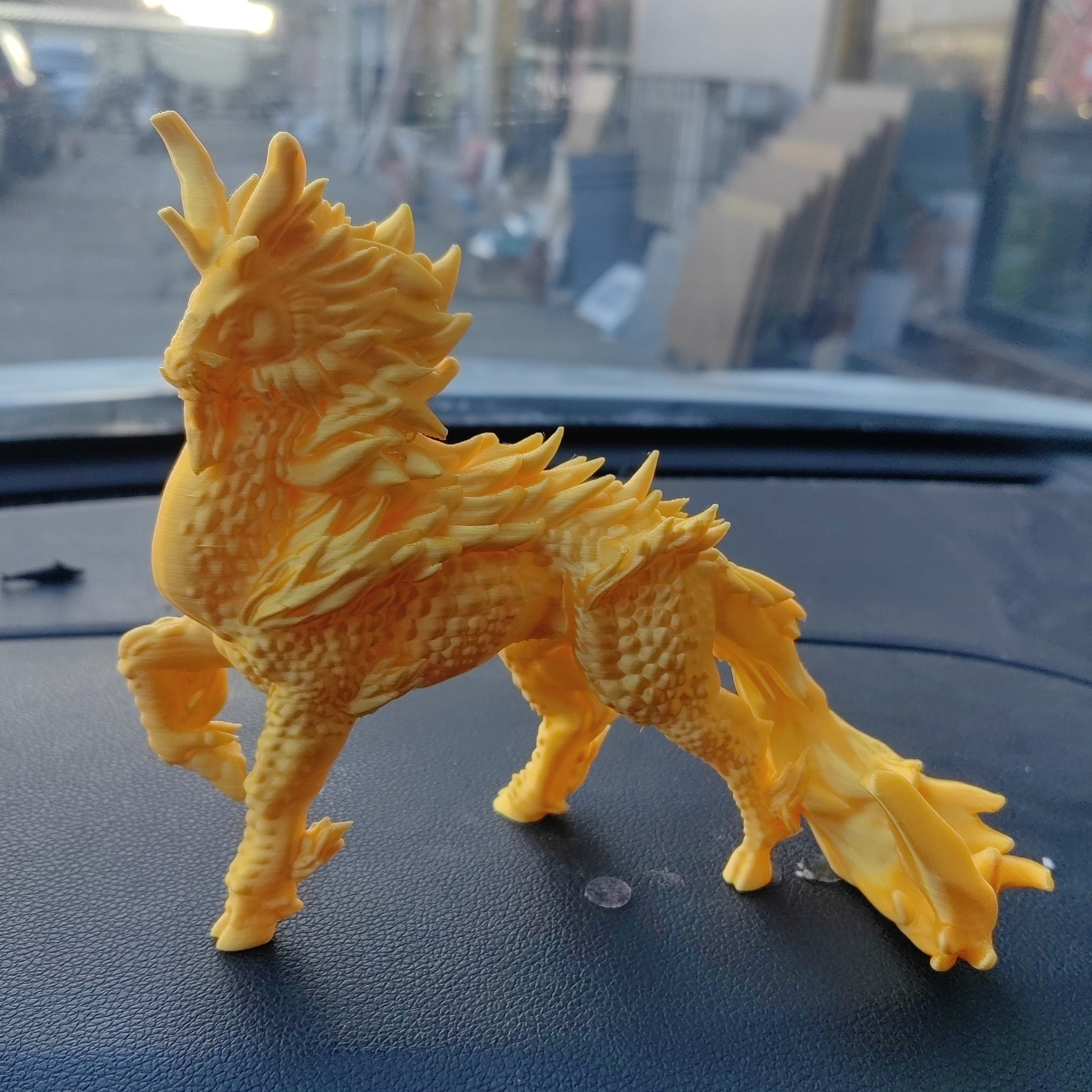 龙马精神2026新款骏麒麟战貔貅和平精英吃鸡黄金手办模型蛋糕礼物