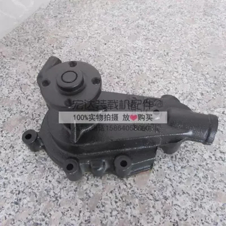 926 930 936小铲车小装载机云内4100 4102水泵云内yn33发动机水泵