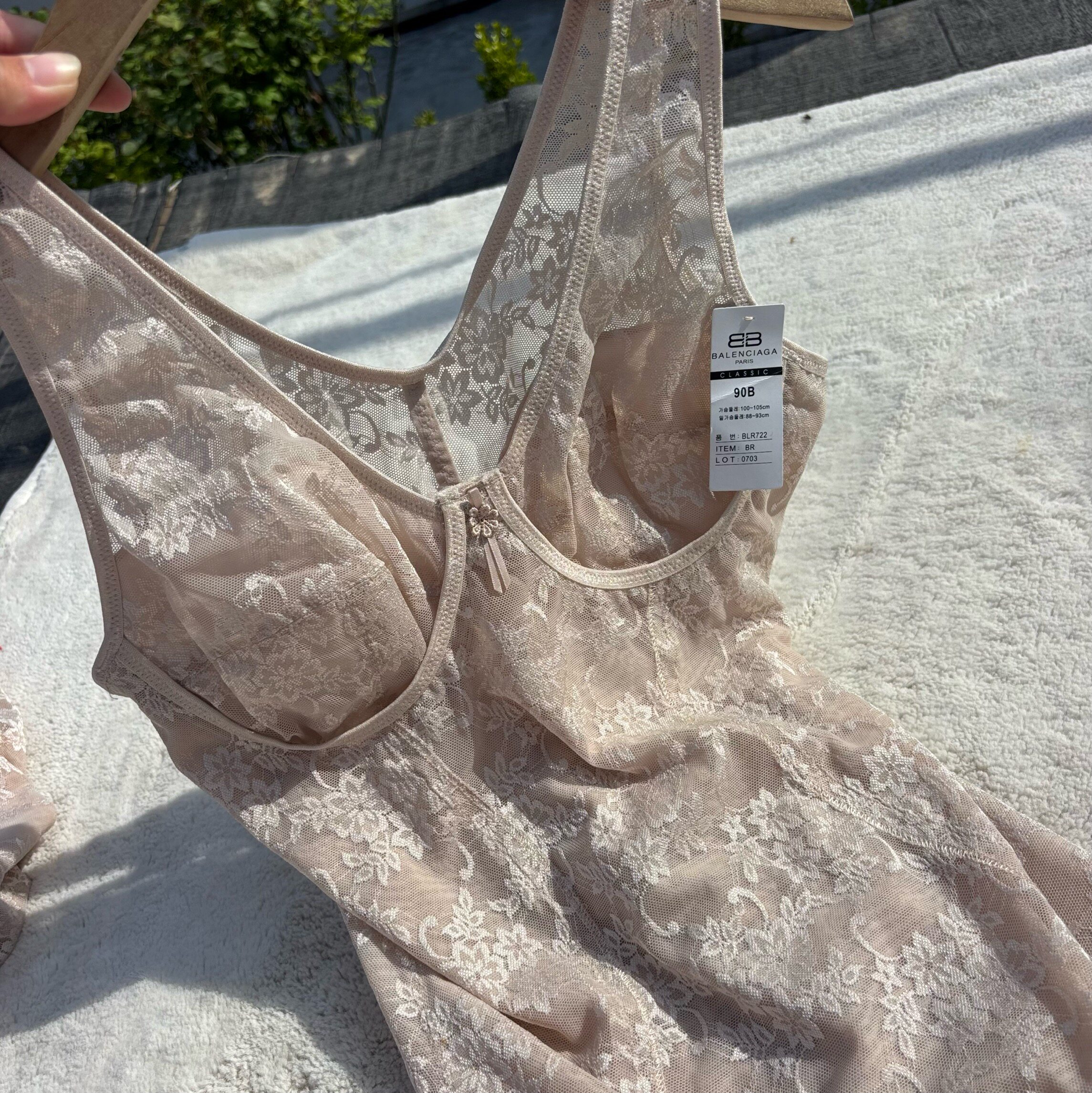 韩国贵妇轻奢！外贸出口女钢圈美体塑形背心蕾丝薄款收腹打底上衣
