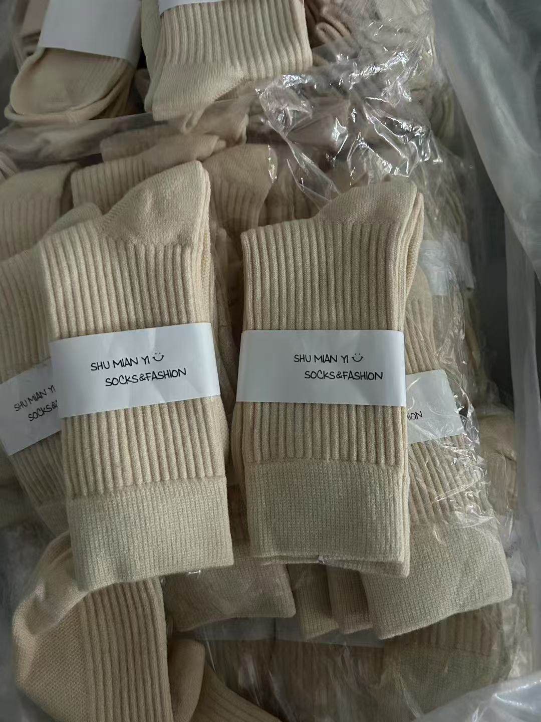 羔绒~外贸女中筒袜秋冬款加厚保暖双针羔毛女袜纯色螺纹长堆堆袜