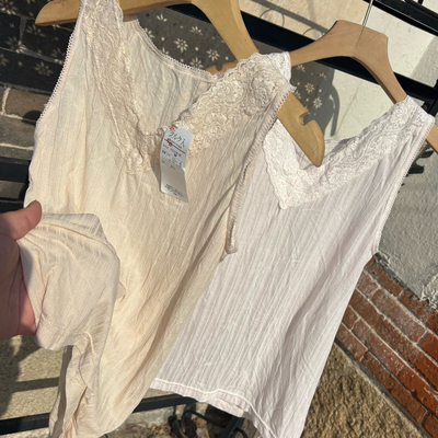 5%绢丝！腋下吸汗！外贸日单女v领蕾丝打底背心 薄款透气家居上衣