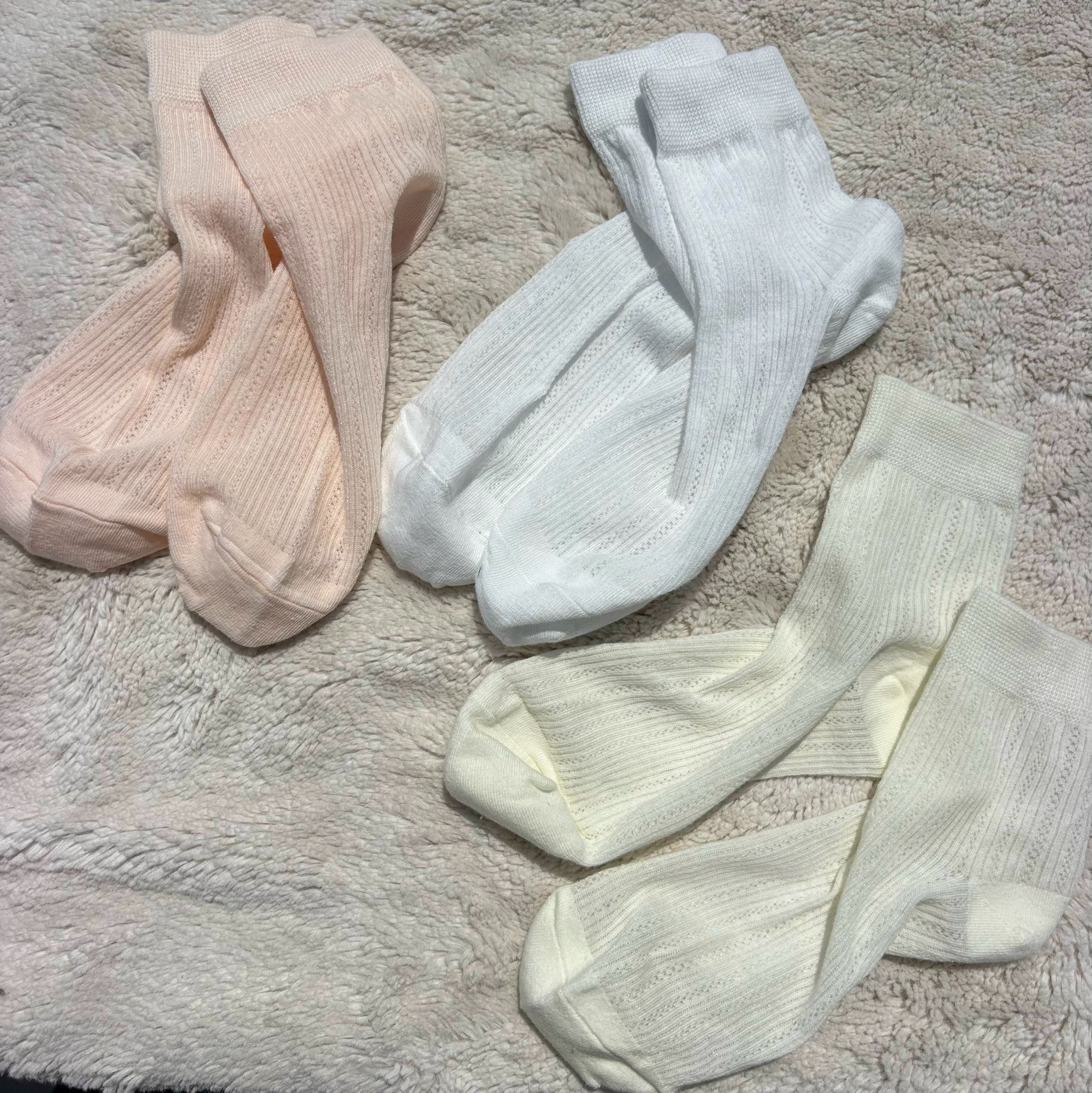 出口尾单。外贸白色芭蕾风蕾丝短袜子女夏轻薄纯棉透气网眼中筒袜