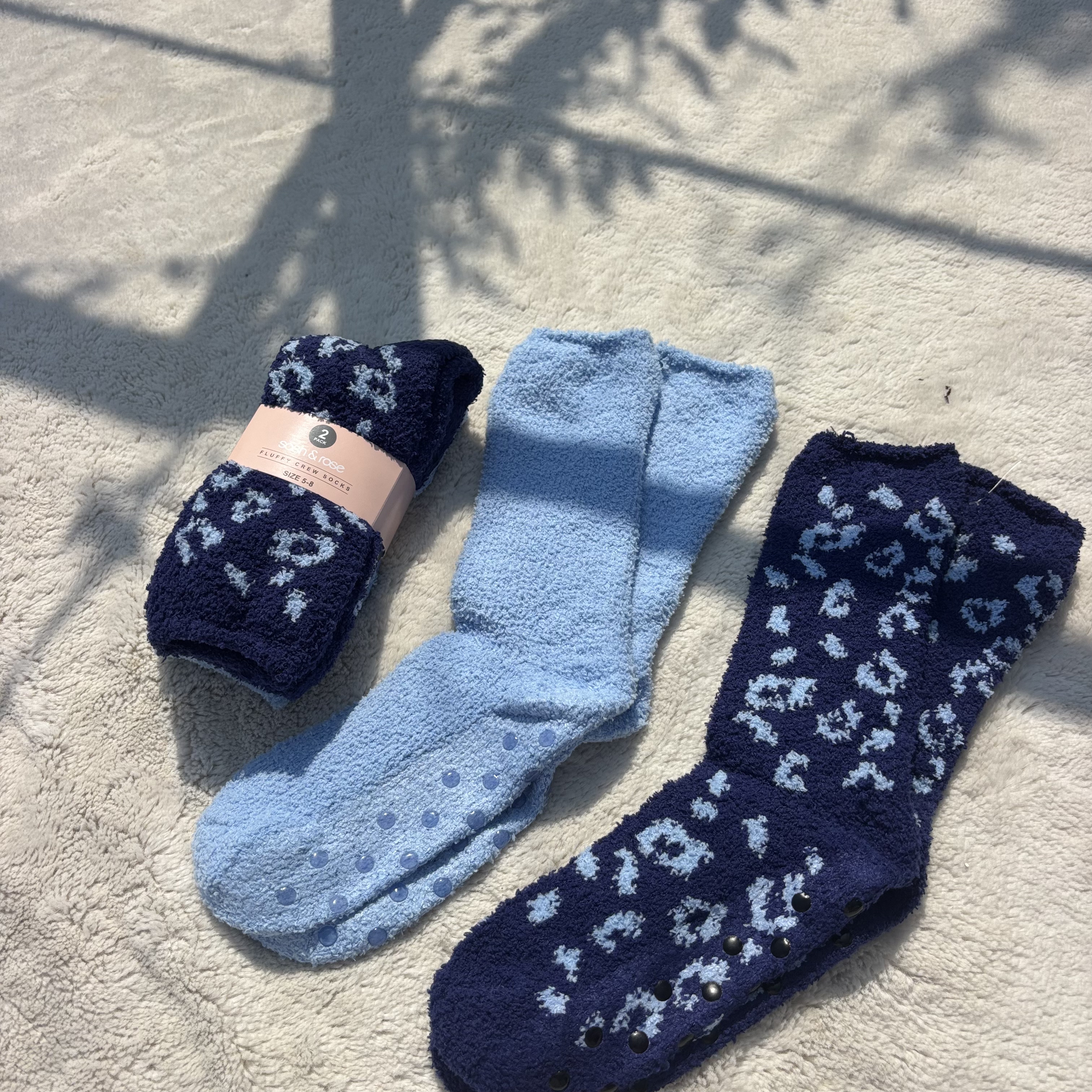2双价!稀有英国单!防滑颗粒/外贸女毛茸家居睡眠地板袜中筒袜子