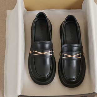 大码 英伦小皮鞋 41到43厚底乐福鞋 春秋黑制服鞋 女2026新款 牛皮版
