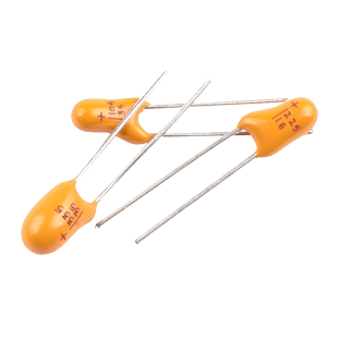 直插钽电容104/154/224/334/474/105/155/225/335/475/106 16/35V