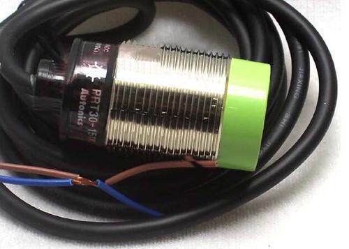 PRT30-15DO接近开关奥托尼克斯M30检测15mm距离传感器光电开关2线