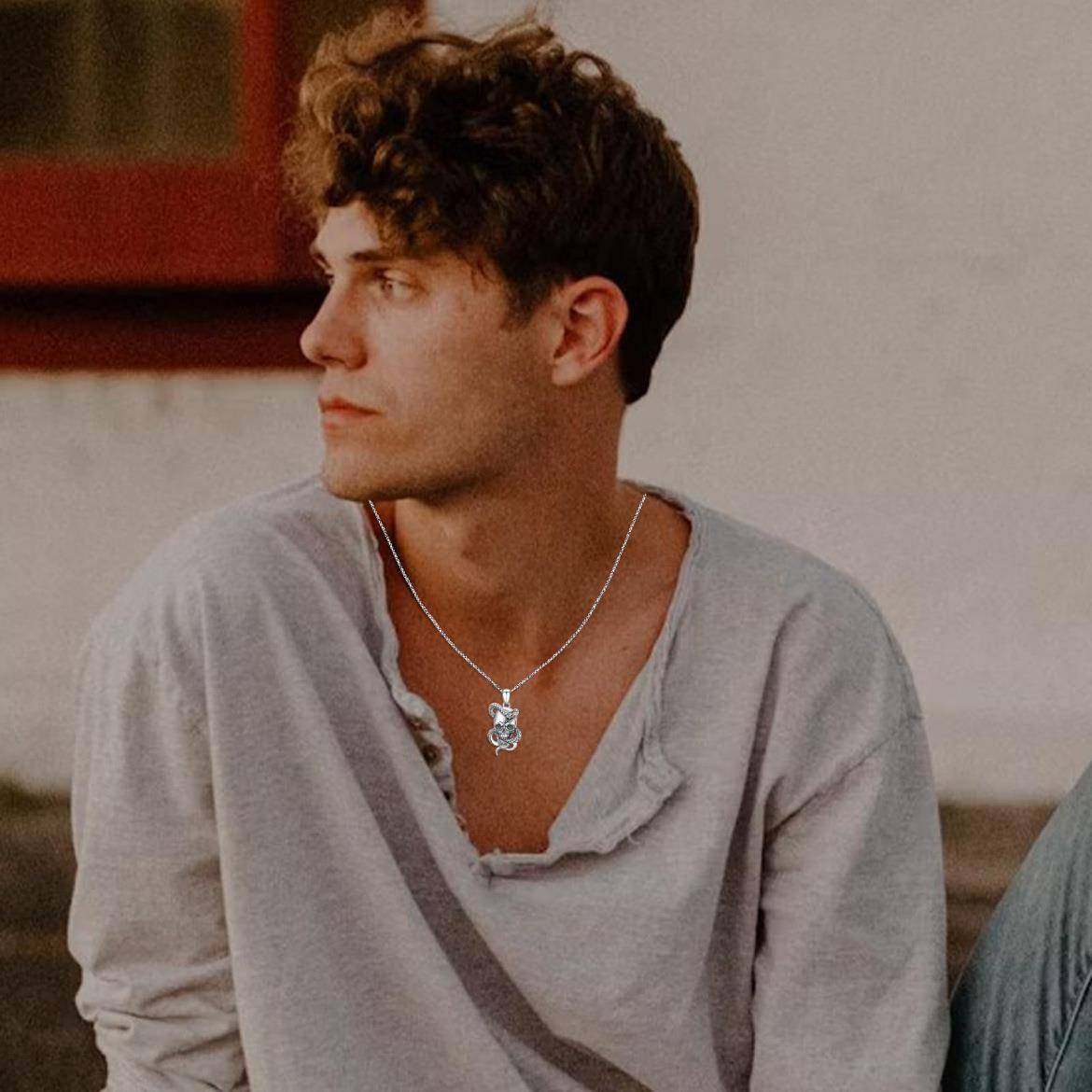 欧美跨境新款复古骷髅与蛇项链不锈钢链哥特式朋克万圣节饰品吊坠