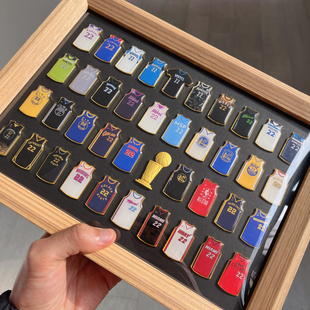 维金斯森林狼勇士热火球衣徽章原创装裱实木相框创意摆台球迷礼物