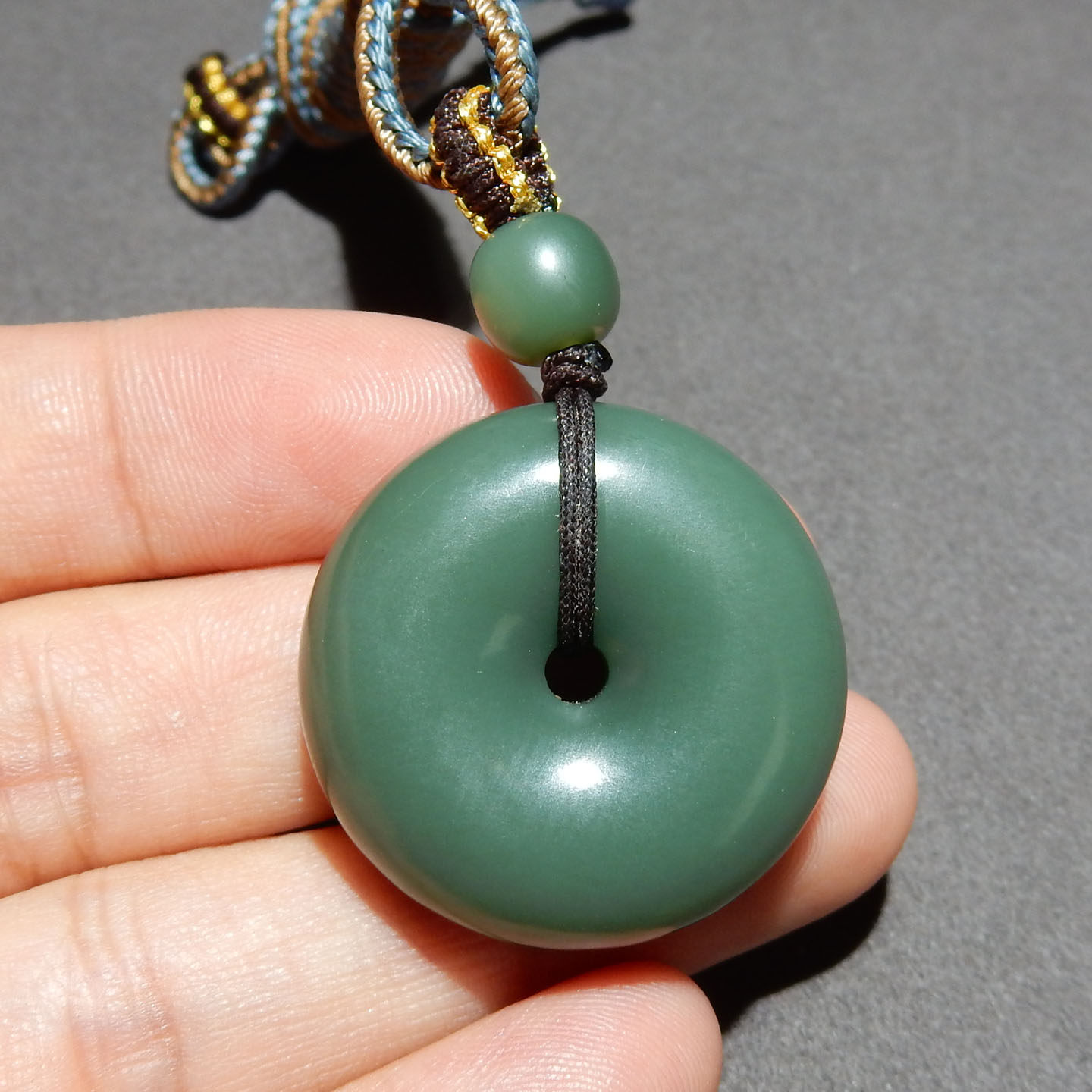 新疆和田玉沙枣青籽料蓝调平安扣吊坠 天然玉石挂件 带证书