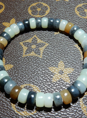 和田玉楼兰三色药片珠手串 多色渐变手链 油润细腻复古风玉石串