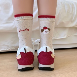 苹果狗狗袜袜太可爱啦 袜子女中筒卡通日系棉 AB不对称设计好绝