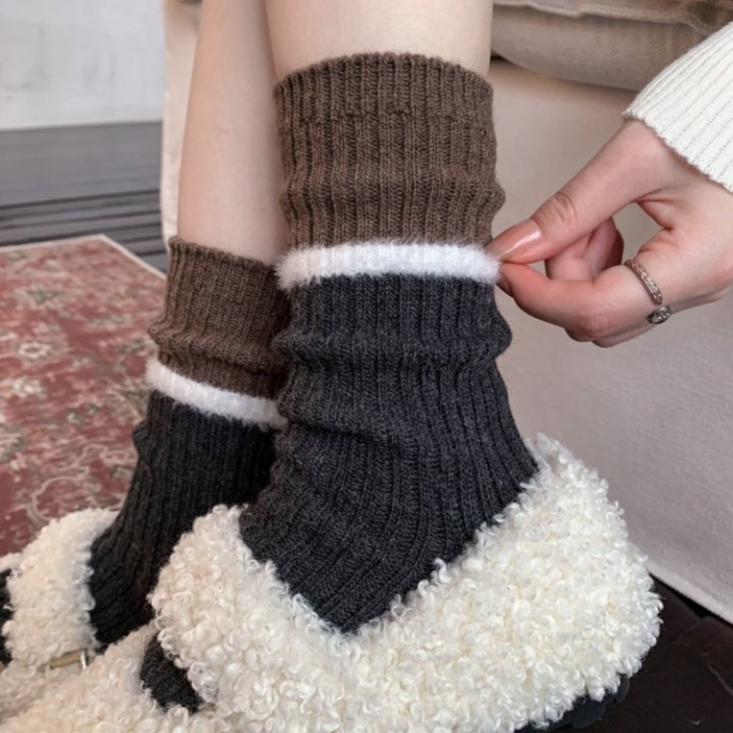 个性撞色粗线针织保暖羊毛堆堆袜