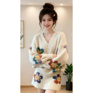 2026超火圣诞冬装独特漂亮小香风女神范软糯毛衣半身裙两件套装女