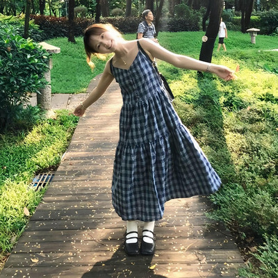 夏季2025新款收腰显瘦连衣裙女夏