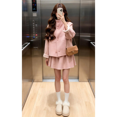 秋冬2025新款气质小香风时尚套装