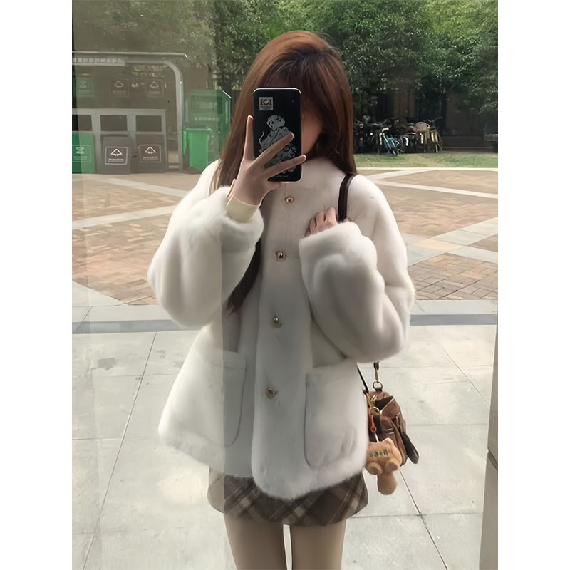 秋冬今年流行爆款巨好看皮草外套