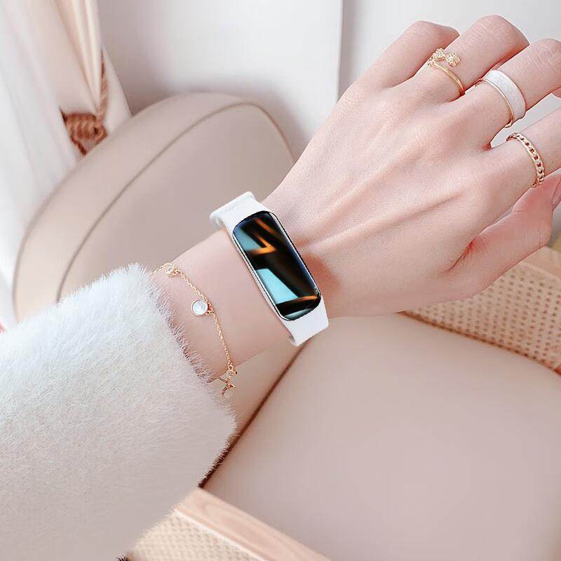 新款智能手?女士多功能血?心率??手?情?520?物送女友