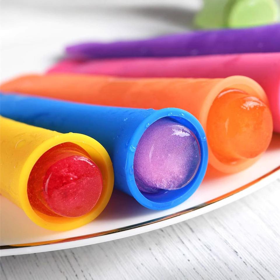 跨境热销硅胶DIY自制雪糕冰淇淋模具带盖硅胶冰格辅食筒冰棒模