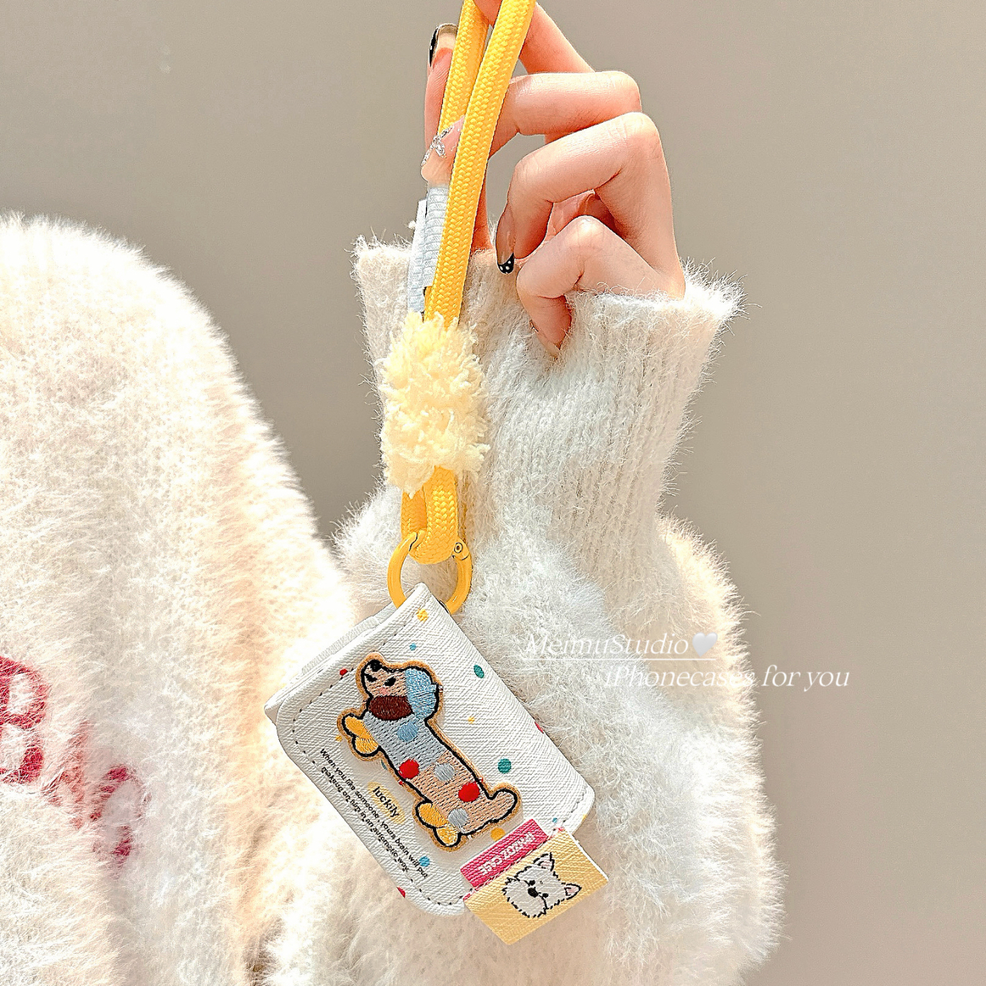 日韩彩波点腊肠狗适用苹果耳机壳