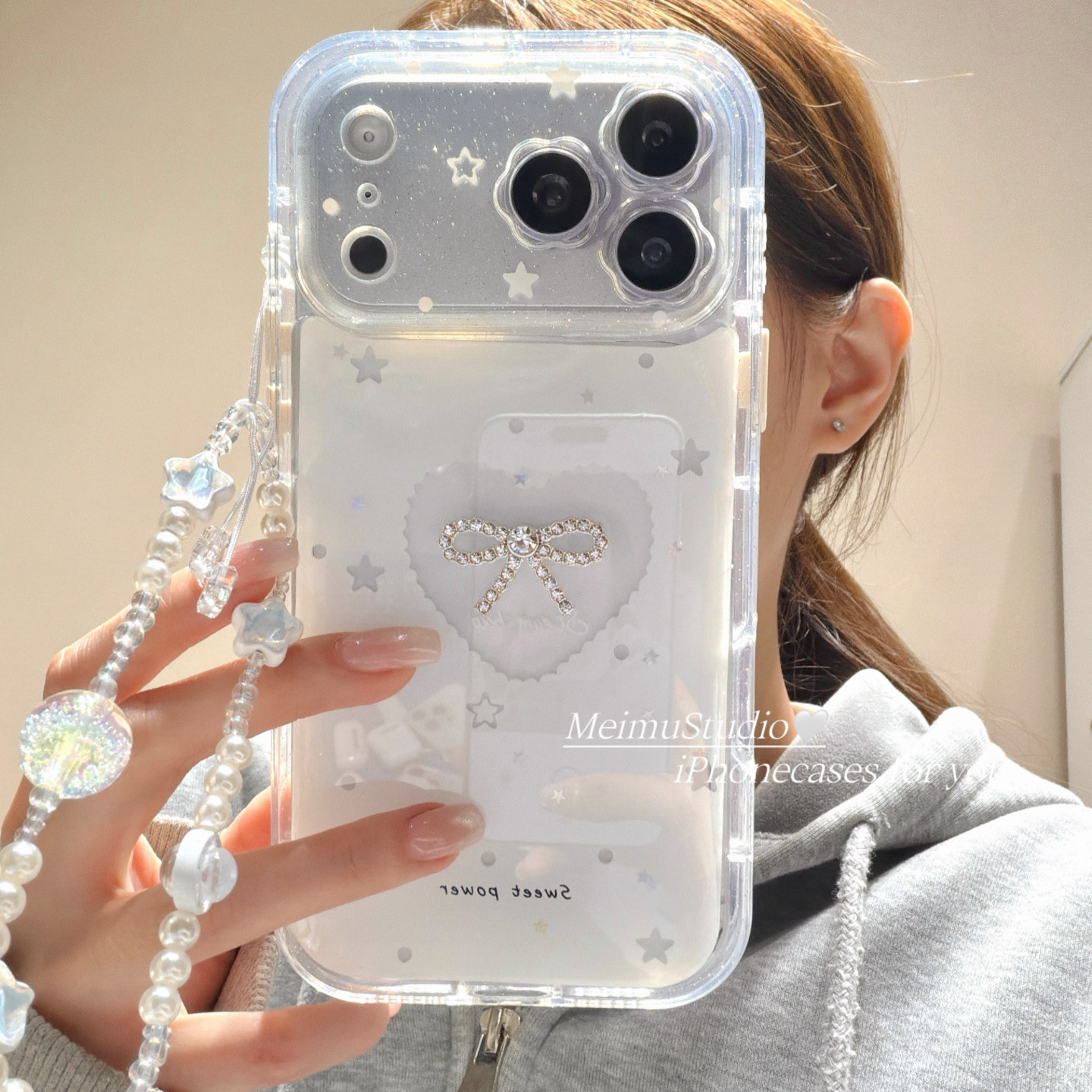 美牧ins简约镂空爱心点钻蝴蝶结适用苹果17promax手机壳i